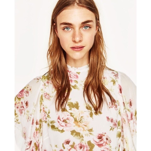 Zara Sweet Floral Butterfly Sleeve Dress - Picture 4 of 7